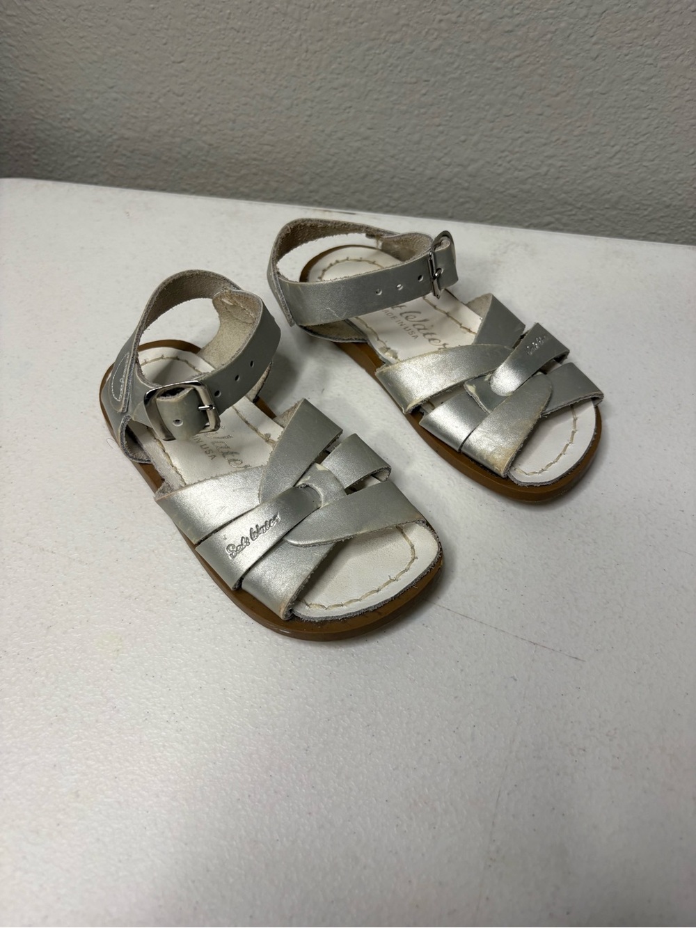 Salt-Water Sandals Toddler Size 6 Silver Leather Sandals